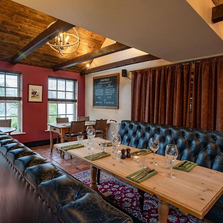 The Royal Oak Inn 치체스터 외부 사진