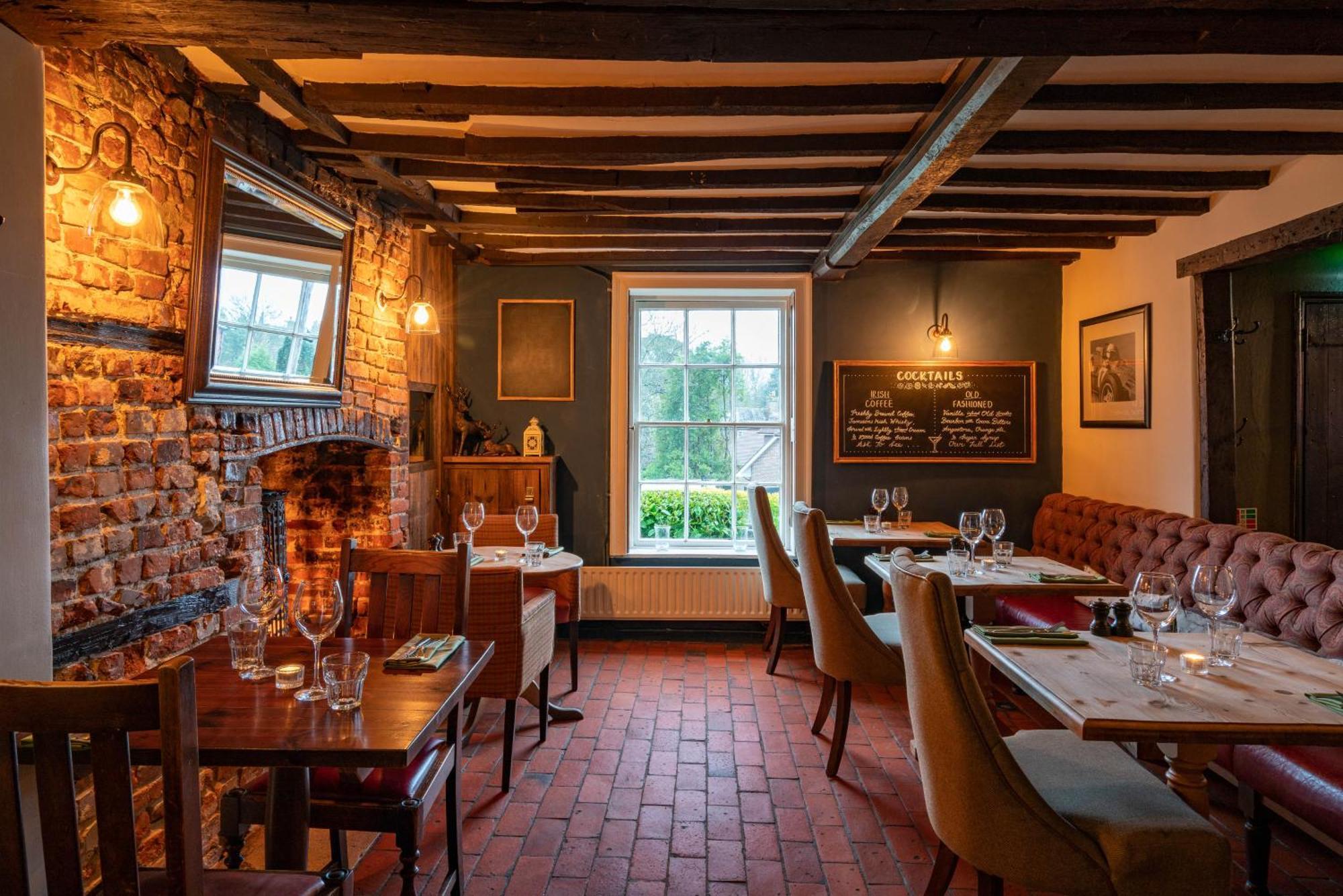 The Royal Oak Inn 치체스터 외부 사진