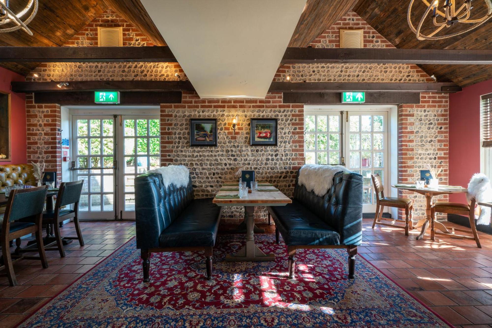 The Royal Oak Inn 치체스터 외부 사진