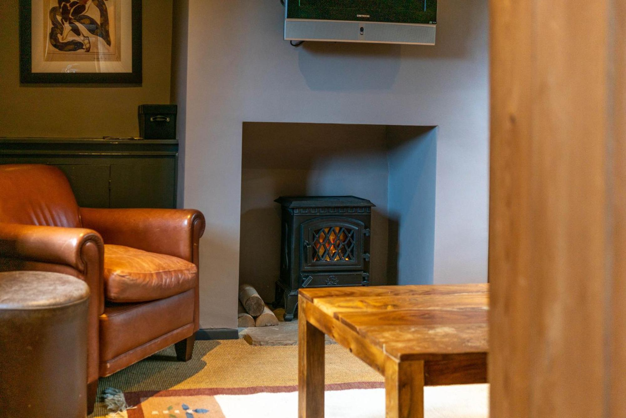 The Royal Oak Inn 치체스터 외부 사진